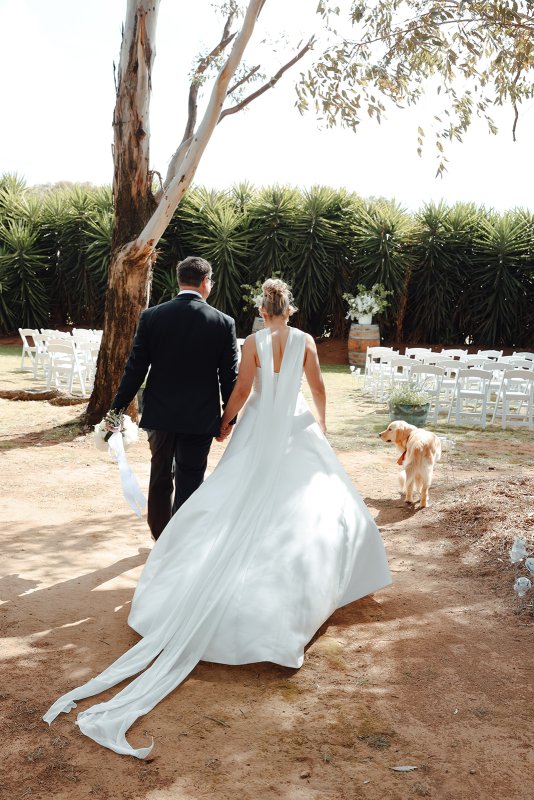 Real Bride wearing a romantic wedding dress by KWH Bridal, Karen Willis Holmes. Wedding Dresses Australia, Wedding dresses Sydney, Wedding Dresses Melbourne, Wedding dresses Brisbane