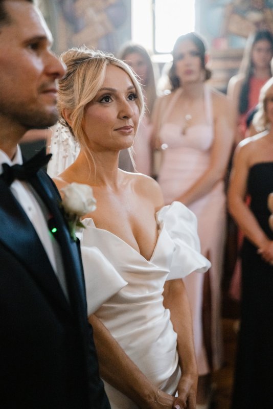 Real Bride wearing a romantic wedding dress by KWH Bridal, Karen Willis Holmes. Wedding Dresses Australia, Wedding dresses Sydney, Wedding Dresses Melbourne, Wedding dresses Brisbane