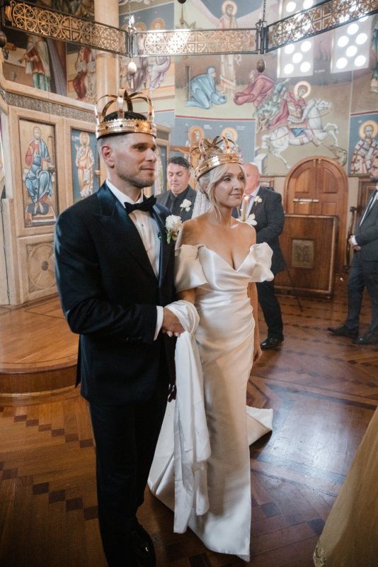 Real Bride wearing a romantic wedding dress by KWH Bridal, Karen Willis Holmes. Wedding Dresses Australia, Wedding dresses Sydney, Wedding Dresses Melbourne, Wedding dresses Brisbane