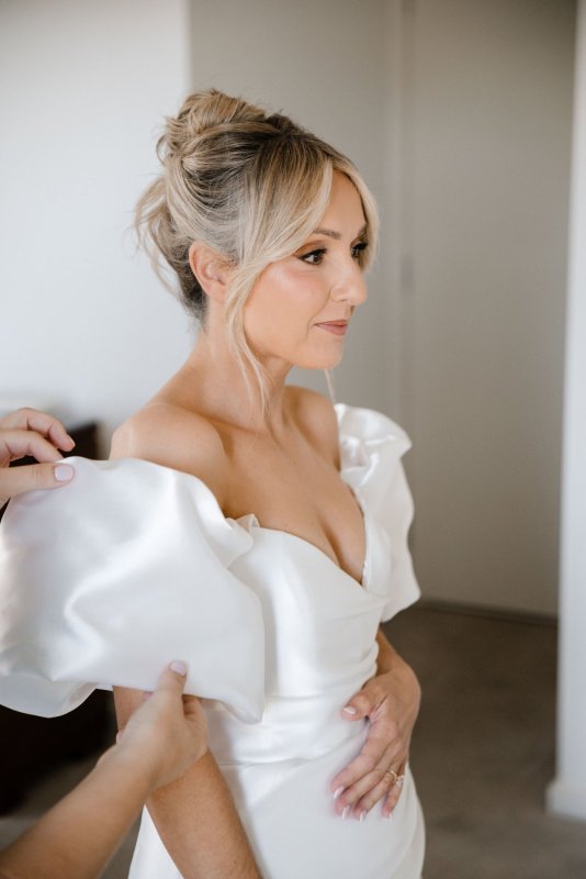 Real Bride wearing a romantic wedding dress by KWH Bridal, Karen Willis Holmes. Wedding Dresses Australia, Wedding dresses Sydney, Wedding Dresses Melbourne, Wedding dresses Brisbane