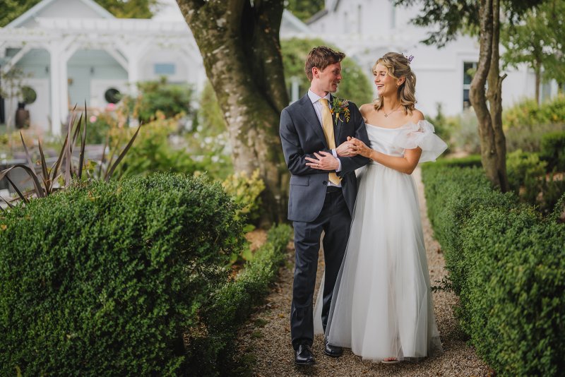 Real Bride wearing a romantic wedding dress by KWH Bridal, Karen Willis Holmes. Wedding Dresses Australia, Wedding dresses Sydney, Wedding Dresses Melbourne, Wedding dresses Brisbane