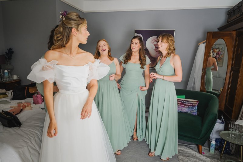 Real Bride wearing a romantic wedding dress by KWH Bridal, Karen Willis Holmes. Wedding Dresses Australia, Wedding dresses Sydney, Wedding Dresses Melbourne, Wedding dresses Brisbane