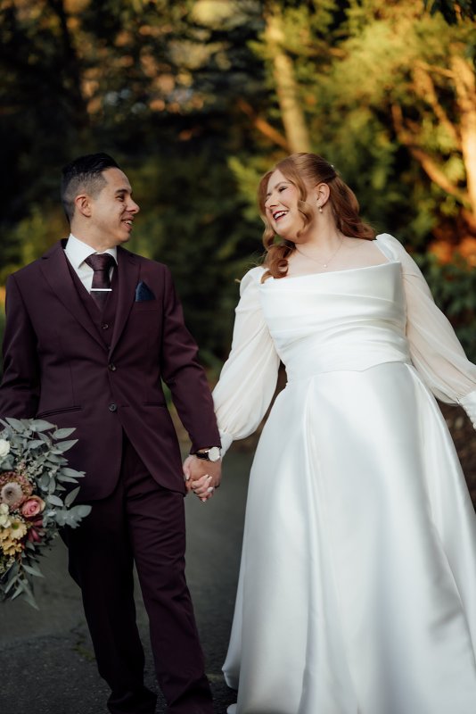 Real Bride wearing a romantic wedding dress by KWH Bridal, Karen Willis Holmes. Wedding Dresses Australia, Wedding dresses Sydney, Wedding Dresses Melbourne, Wedding dresses Brisbane