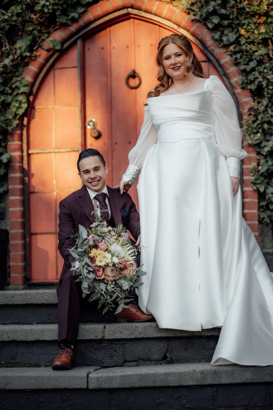 Real Bride wearing a romantic wedding dress by KWH Bridal, Karen Willis Holmes. Wedding Dresses Australia, Wedding dresses Sydney, Wedding Dresses Melbourne, Wedding dresses Brisbane