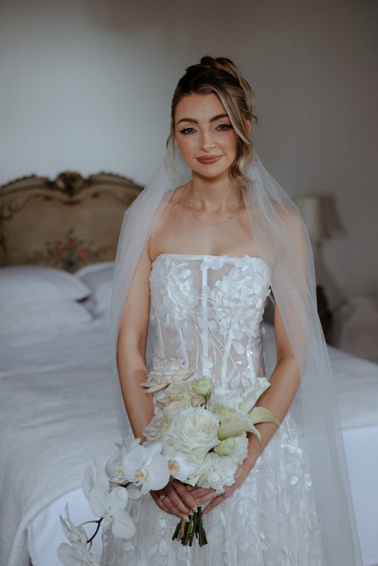Real Bride wearing a romantic wedding dress by KWH Bridal, Karen Willis Holmes. Wedding Dresses Australia, Wedding dresses Sydney, Wedding Dresses Melbourne, Wedding dresses Brisbane