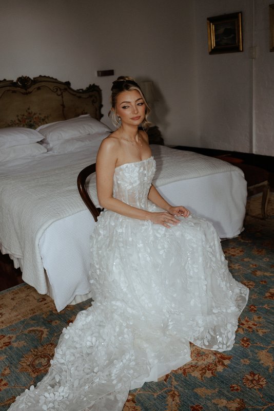 Real Bride wearing a romantic wedding dress by KWH Bridal, Karen Willis Holmes. Wedding Dresses Australia, Wedding dresses Sydney, Wedding Dresses Melbourne, Wedding dresses Brisbane