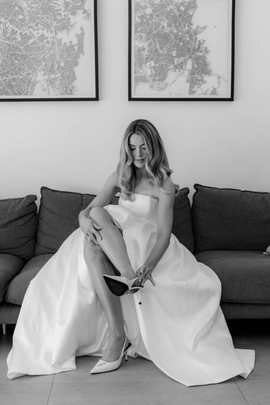 Real Bride wearing a romantic wedding dress by KWH Bridal, Karen Willis Holmes. Wedding Dresses Australia, Wedding dresses Sydney, Wedding Dresses Melbourne, Wedding dresses Brisbane