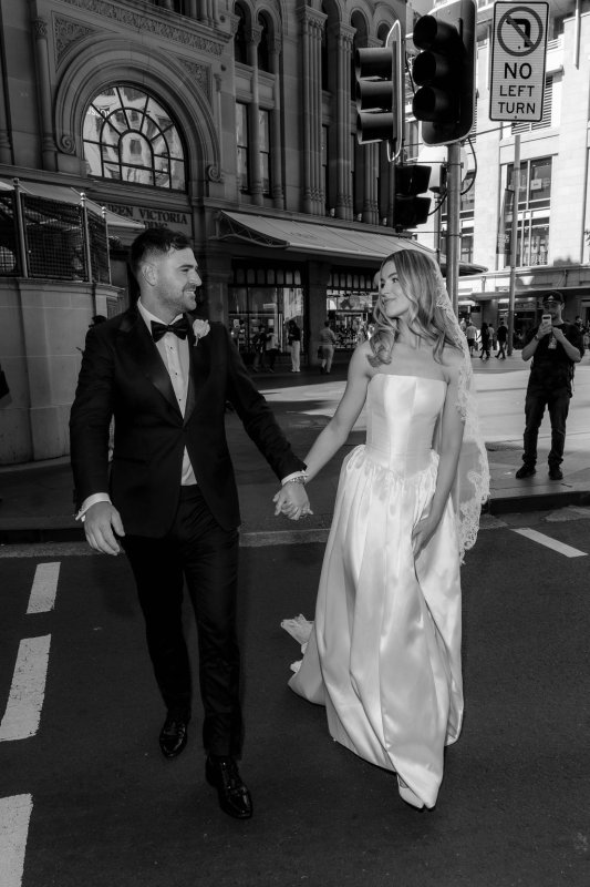 Real Bride wearing a romantic wedding dress by KWH Bridal, Karen Willis Holmes. Wedding Dresses Australia, Wedding dresses Sydney, Wedding Dresses Melbourne, Wedding dresses Brisbane