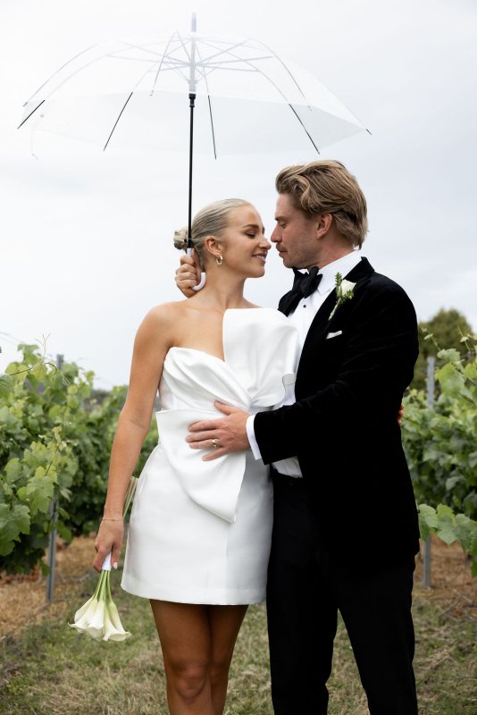 Real Bride wearing a romantic wedding dress by KWH Bridal, Karen Willis Holmes. Wedding Dresses Australia, Wedding dresses Sydney, Wedding Dresses Melbourne, Wedding dresses Brisbane