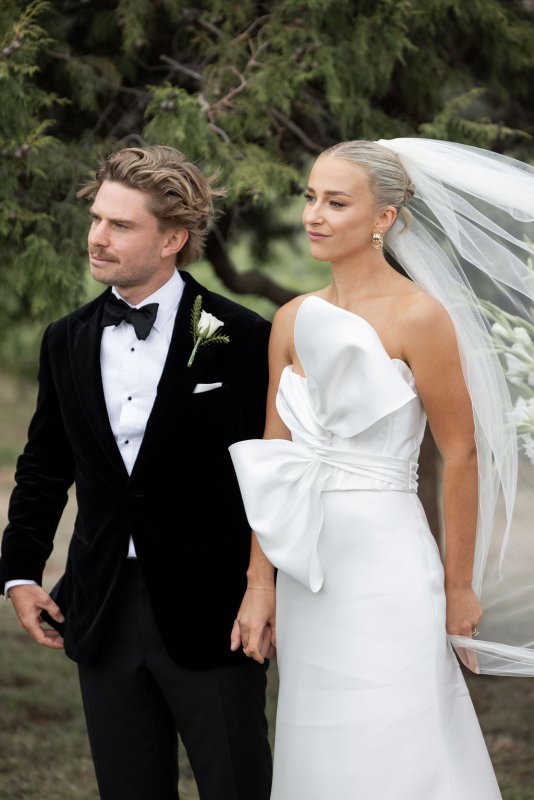 Real Bride wearing a romantic wedding dress by KWH Bridal, Karen Willis Holmes. Wedding Dresses Australia, Wedding dresses Sydney, Wedding Dresses Melbourne, Wedding dresses Brisbane