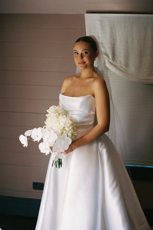 Real Bride wearing a romantic wedding dress by KWH Bridal, Karen Willis Holmes. Wedding Dresses Australia, Wedding dresses Sydney, Wedding Dresses Melbourne, Wedding dresses Brisbane