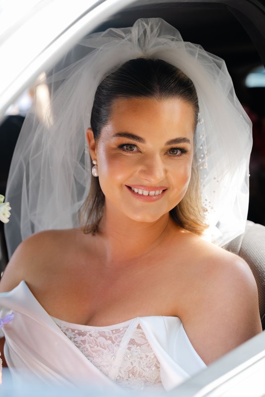 Real Bride wearing a romantic wedding dress by KWH Bridal, Karen Willis Holmes. Wedding Dresses Australia, Wedding dresses Sydney, Wedding Dresses Melbourne, Wedding dresses Brisbane