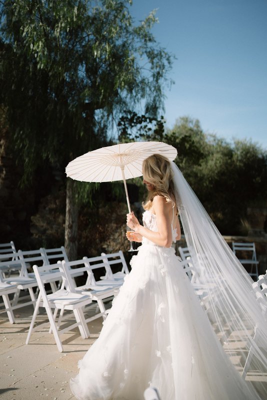 Real Bride wearing a romantic wedding dress by KWH Bridal, Karen Willis Holmes. Wedding Dresses Australia, Wedding dresses Sydney, Wedding Dresses Melbourne, Wedding dresses Brisbane