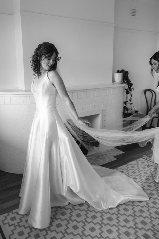 Real Bride wearing a romantic wedding dress by KWH Bridal, Karen Willis Holmes. Wedding Dresses Australia, Wedding dresses Sydney, Wedding Dresses Melbourne, Wedding dresses Brisbane