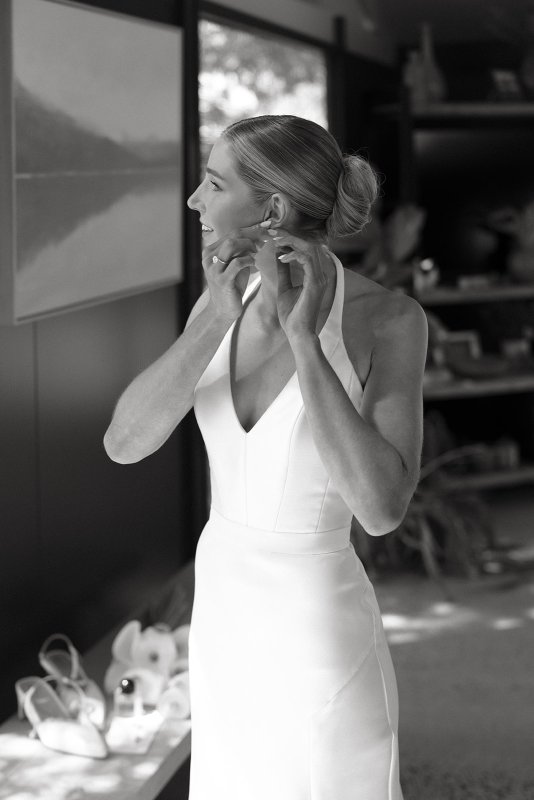 Real Bride wearing a romantic wedding dress by KWH Bridal, Karen Willis Holmes. Wedding Dresses Australia, Wedding dresses Sydney, Wedding Dresses Melbourne, Wedding dresses Brisbane