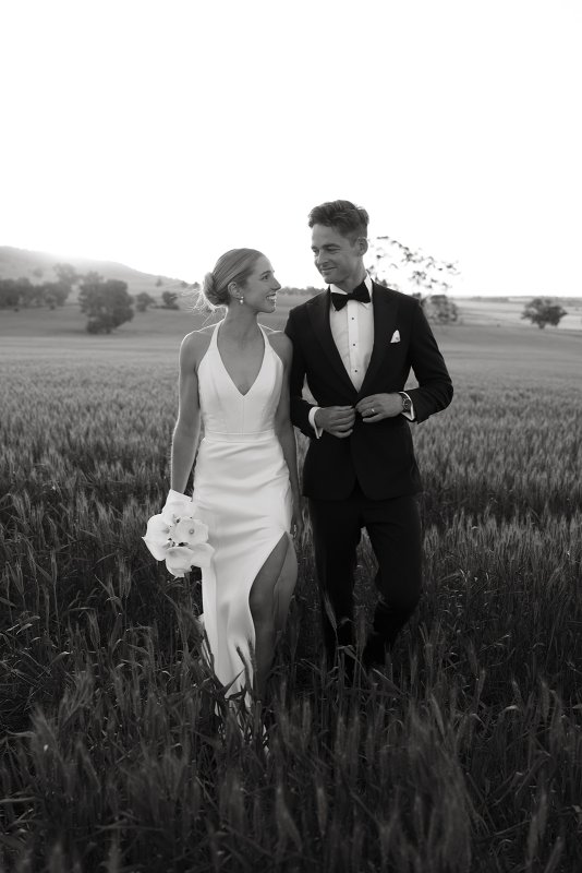 Real Bride wearing a romantic wedding dress by KWH Bridal, Karen Willis Holmes. Wedding Dresses Australia, Wedding dresses Sydney, Wedding Dresses Melbourne, Wedding dresses Brisbane