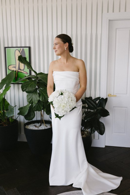 Real Bride wearing a romantic wedding dress by KWH Bridal, Karen Willis Holmes. Wedding Dresses Australia, Wedding dresses Sydney, Wedding Dresses Melbourne, Wedding dresses Brisbane