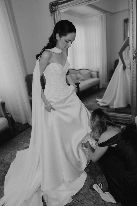 Real Bride wearing a romantic wedding dress by KWH Bridal, Karen Willis Holmes. Wedding Dresses Australia, Wedding dresses Sydney, Wedding Dresses Melbourne, Wedding dresses Brisbane