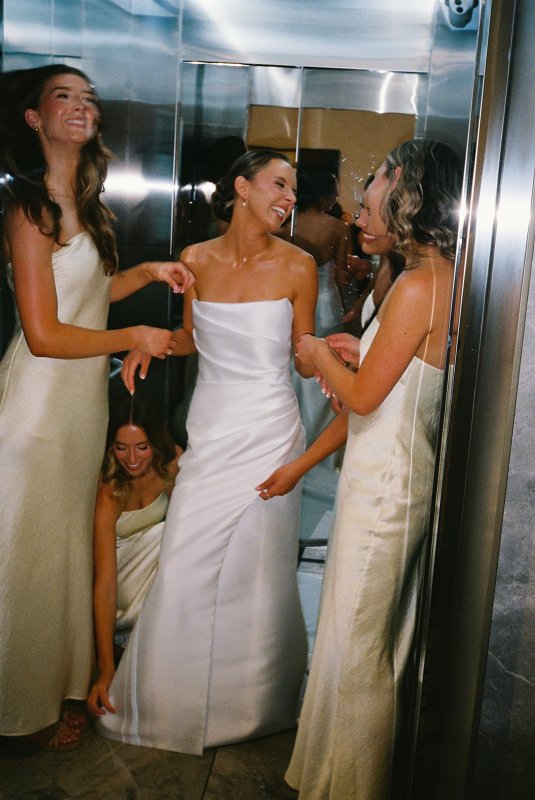 Real Bride wearing a romantic wedding dress by KWH Bridal, Karen Willis Holmes. Wedding Dresses Australia, Wedding dresses Sydney, Wedding Dresses Melbourne, Wedding dresses Brisbane
