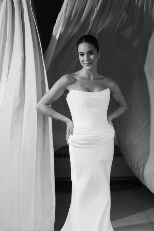 Real Bride wearing a romantic wedding dress by KWH Bridal, Karen Willis Holmes. Wedding Dresses Australia, Wedding dresses Sydney, Wedding Dresses Melbourne, Wedding dresses Brisbane